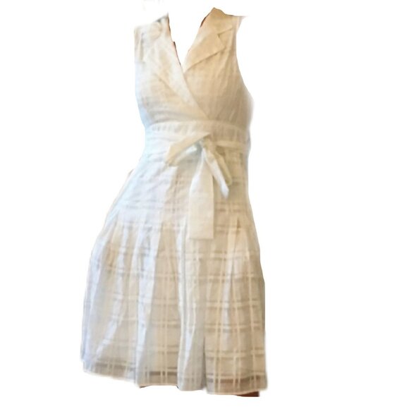 Tommy Hilfiger White Pleated Striped-Gauze Midi Tie-Belt Shirtdress - Picture 6 of 13